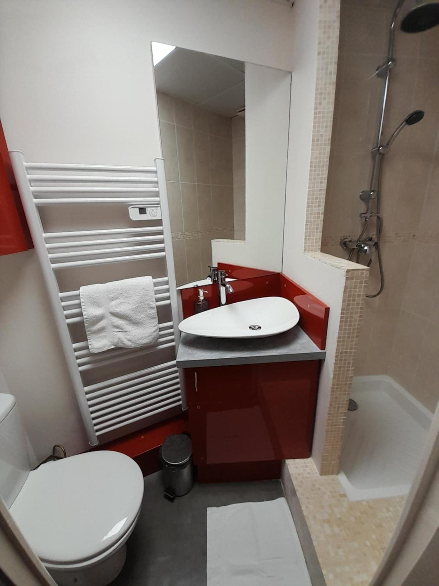 La Chaloupe 4 Bed & Breakfast Thiers Ngoại thất bức ảnh